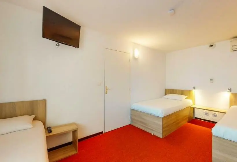 Perhehuone, Everhotel De Tarbes Ibos