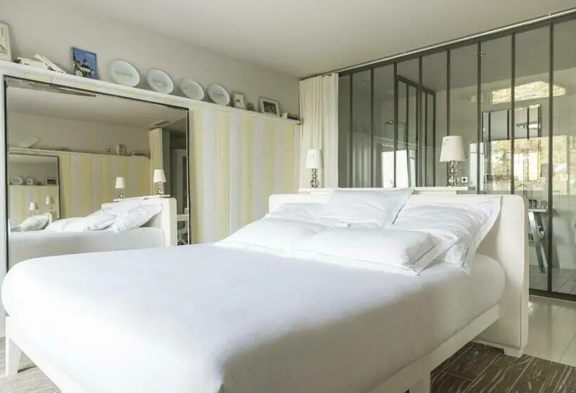 Standard-huone, La Corniche