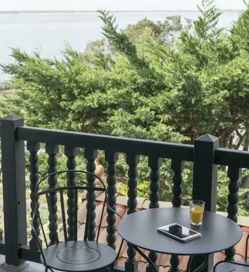 Standard-huone, La Corniche
