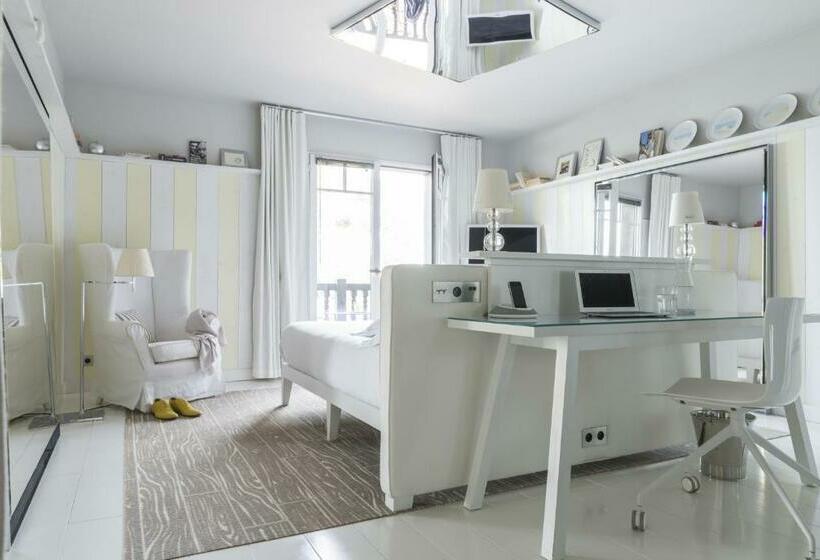 스탠다드 룸, La Corniche