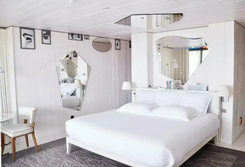 Standard-huone, La Corniche