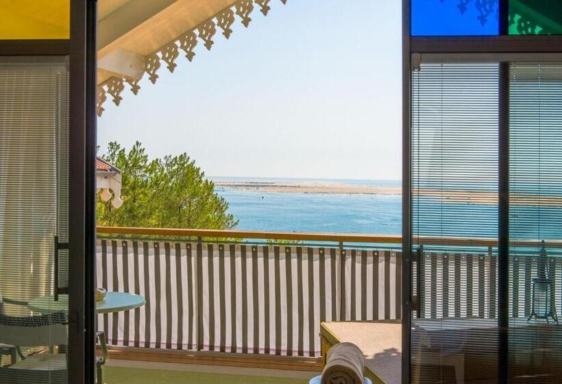 스탠다드 룸, La Corniche