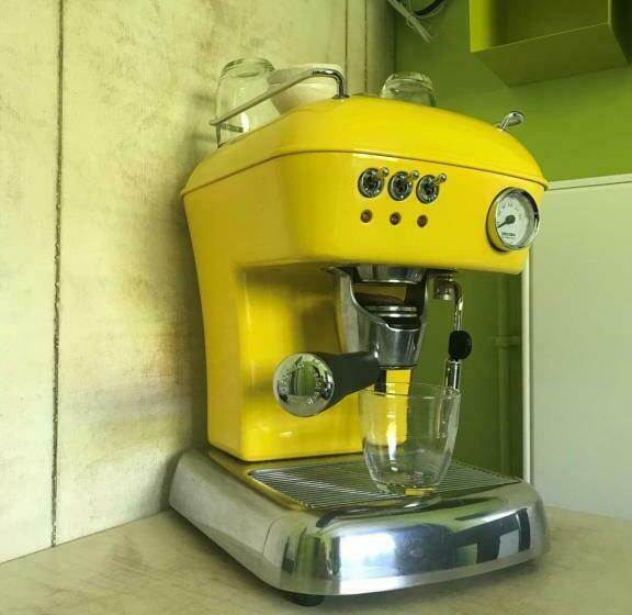 غرفة قياسية, La Grenouillère