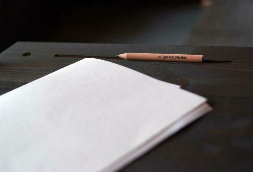 كابينة, La Grenouillère