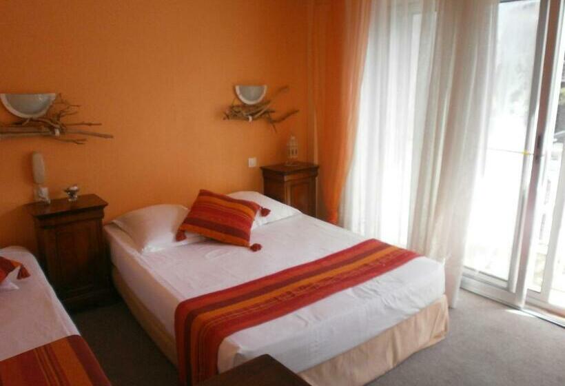 バルコニー付きスタンダードトリプルルーム, Le Golfe Bleu