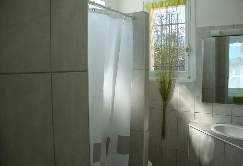 バルコニー付きスタンダードトリプルルーム, Le Golfe Bleu