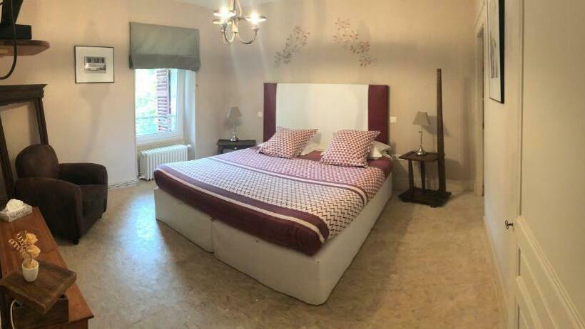 스탠다드 트리플 룸, L'edgar