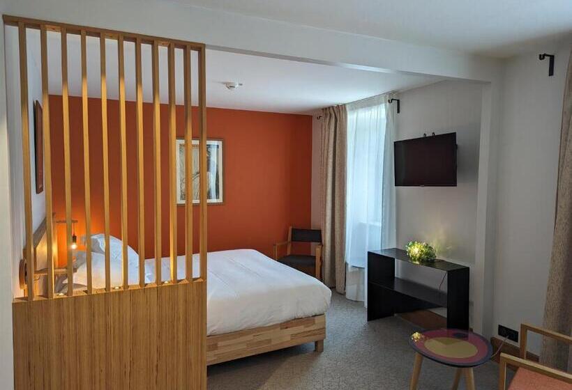 ジュニアスイート, La Pension Du Moulin