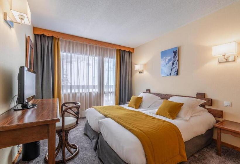 Quarto Quádruplo Estandar, Les Arolles