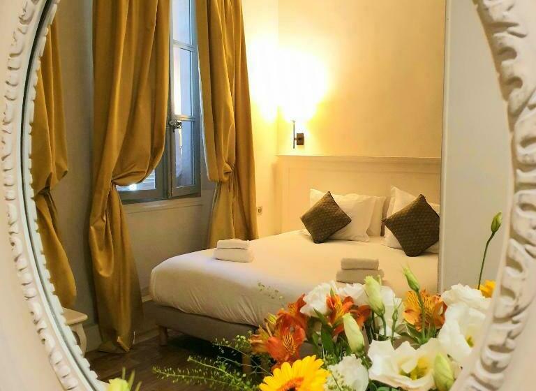 스탠다드 트리플 룸, Les Quatre Dauphins