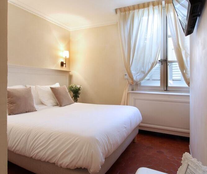 스탠다드 룸, Les Quatre Dauphins