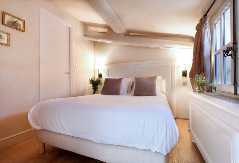 스탠다드 룸, Les Quatre Dauphins