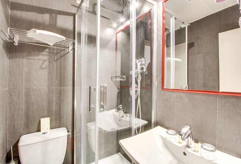 스탠다드 룸, Les Quatre Dauphins