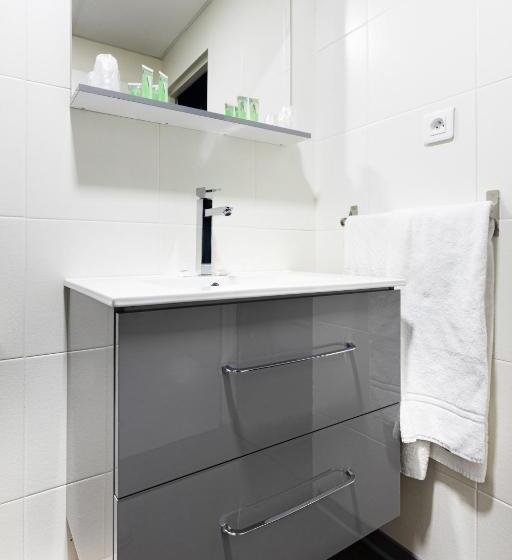 Номер Стандарт Трехместный, Restaurant Espace Squash 3000