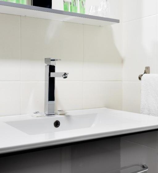 Номер Стандарт Трехместный, Restaurant Espace Squash 3000