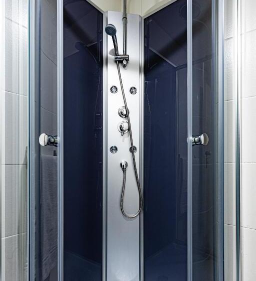 Четырехместный Номер Стандарт, Restaurant Espace Squash 3000