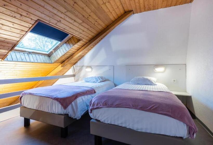 Четырехместный Номер Стандарт, Restaurant Espace Squash 3000