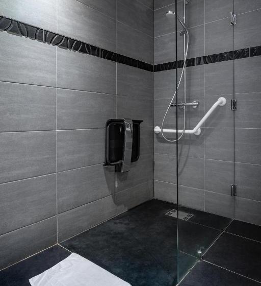 Пятиместный Стандартный Номер, Restaurant Espace Squash 3000