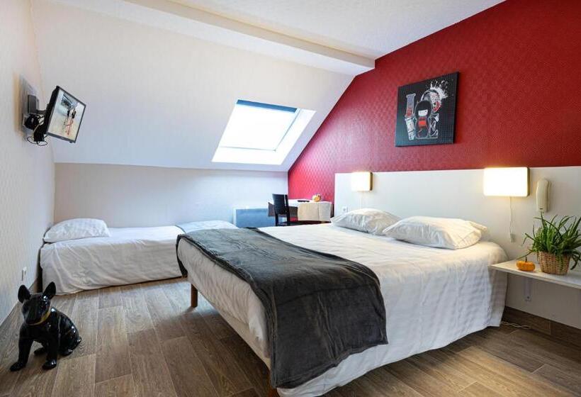 Номер Стандарт Трехместный, Restaurant Espace Squash 3000