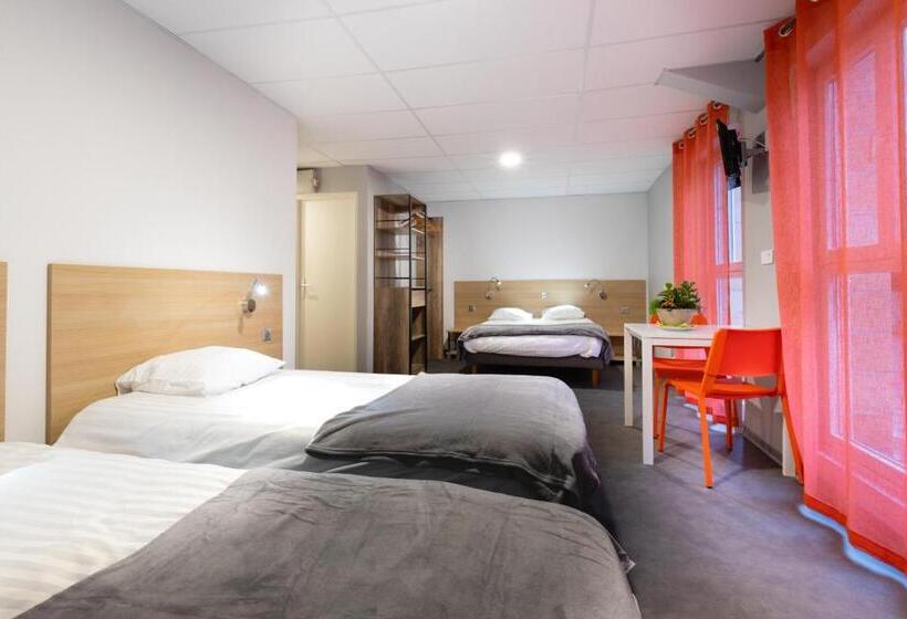 Четырехместный Номер Стандарт, Restaurant Espace Squash 3000