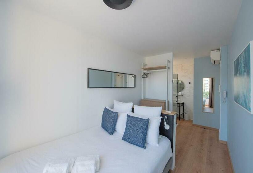 디럭스 룸, Restaurant La Villa Arena