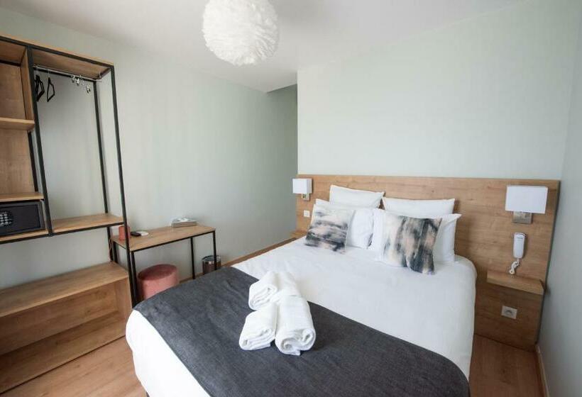 디럭스 룸, Restaurant La Villa Arena