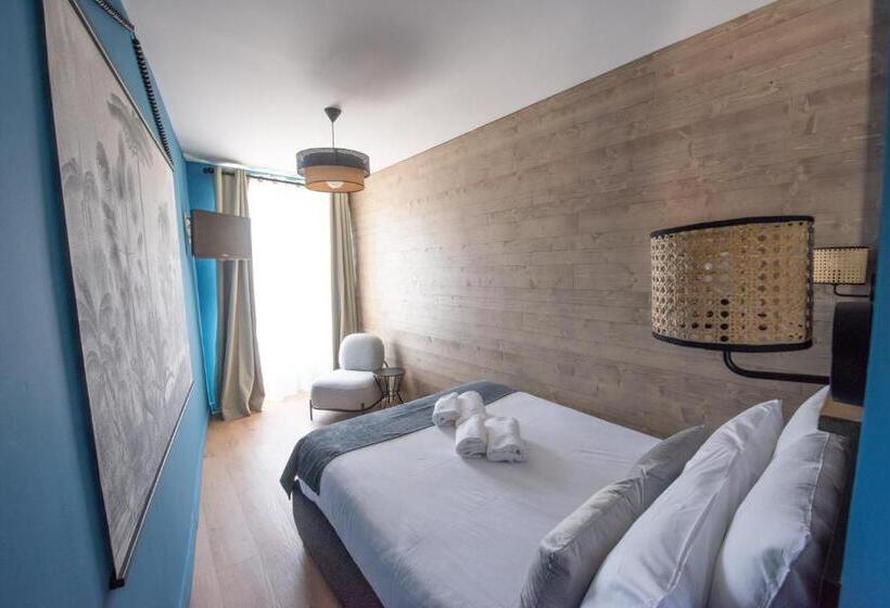 스탠다드 트리플 룸, Restaurant La Villa Arena