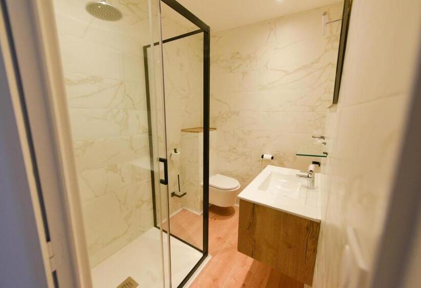 디럭스 룸, Restaurant La Villa Arena