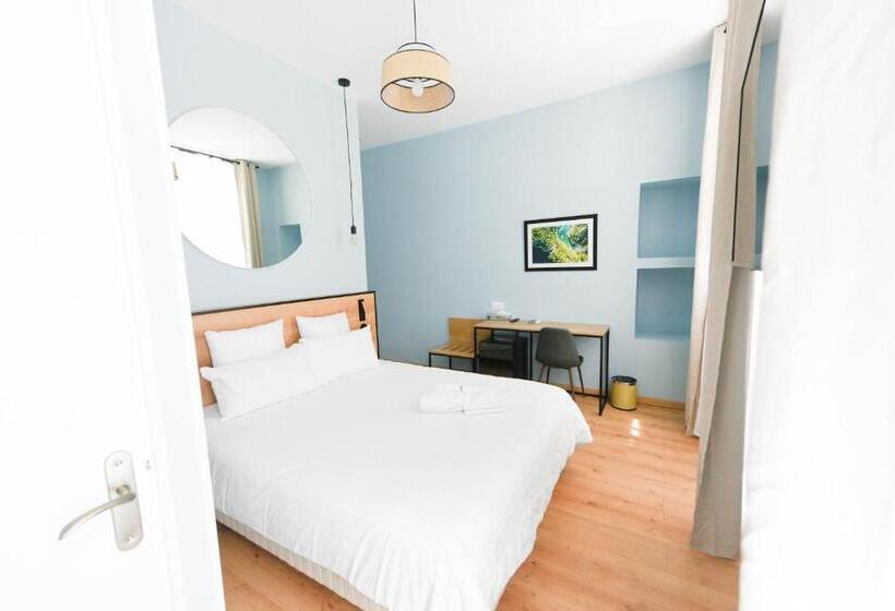 디럭스 룸, Restaurant La Villa Arena