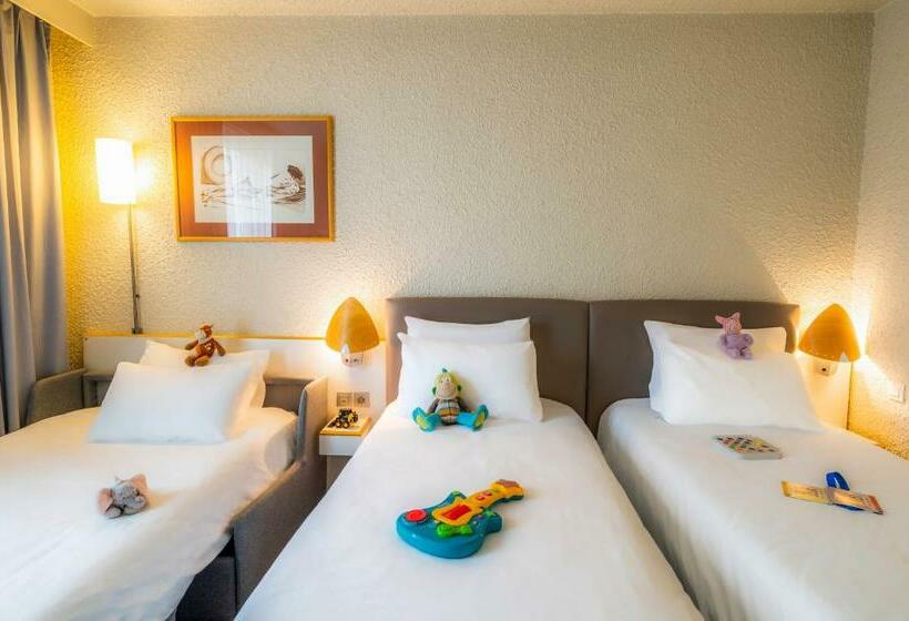 Классический Номер, Hôtel Novotel Valenciennes