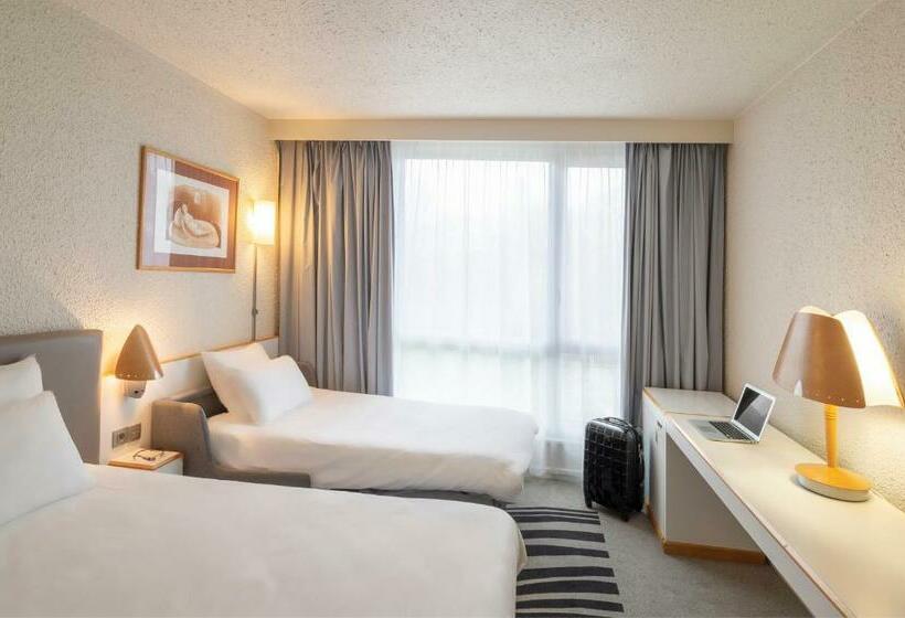 Номер Стандарт, Hôtel Novotel Valenciennes