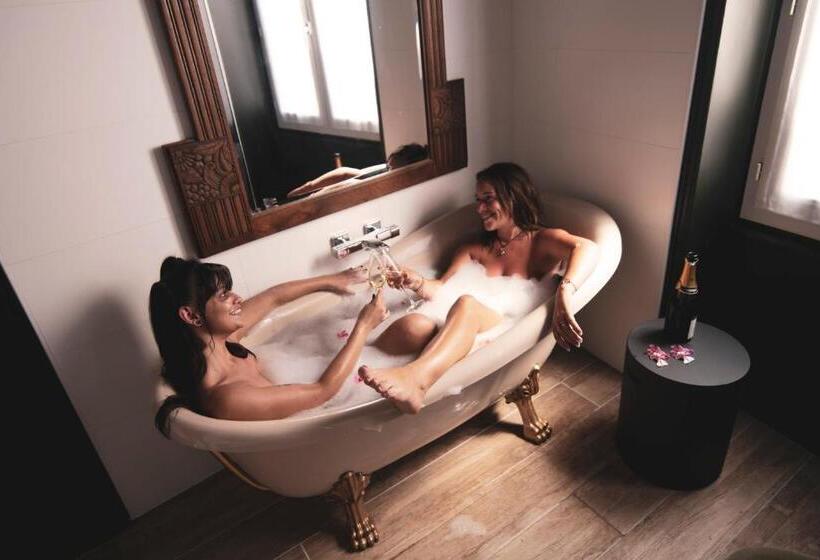 اتاق لوکس, Naâd Hotel Sarlat Centre Ville