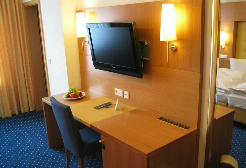 Номер Стандарт, Restaurant Kolb