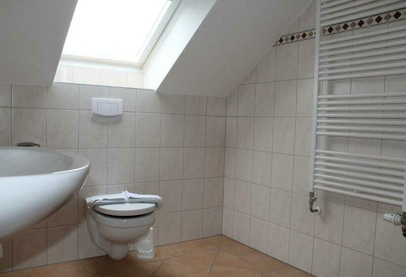 스탠다드 트리플 룸, & Restaurant Am Wasser