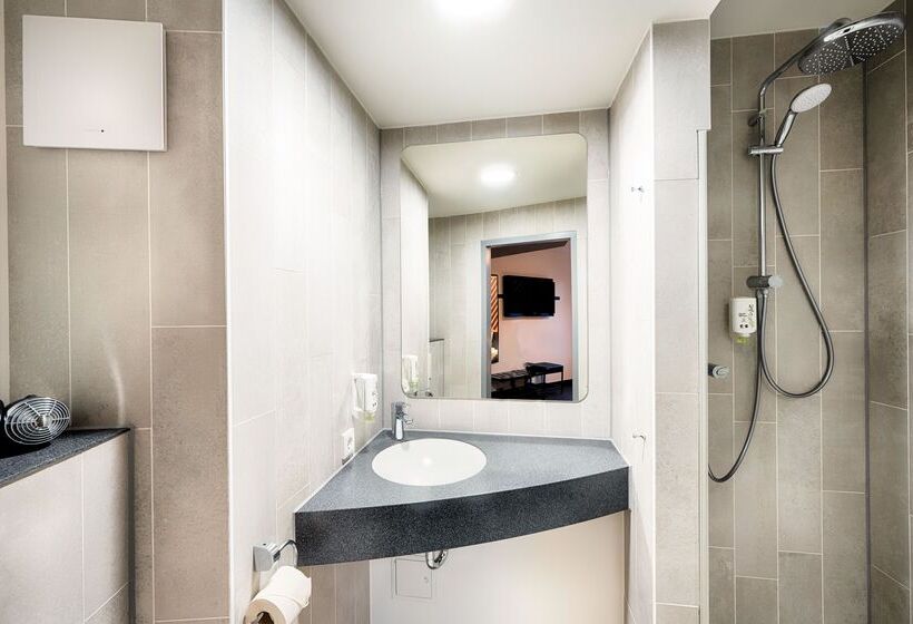 اتاق استاندارد, B&b Hotel Bremen City