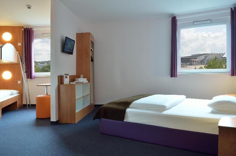 اتاق خانوادگی, B&b Hotel Bremen City