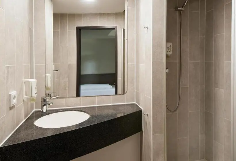 Perhehuone, B&b Hotel Darmstadt