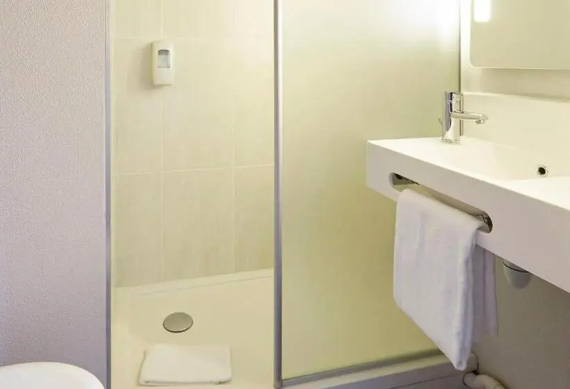 スタンダード4人部屋, B&b Hotel Lille Roubaix Campus Gare