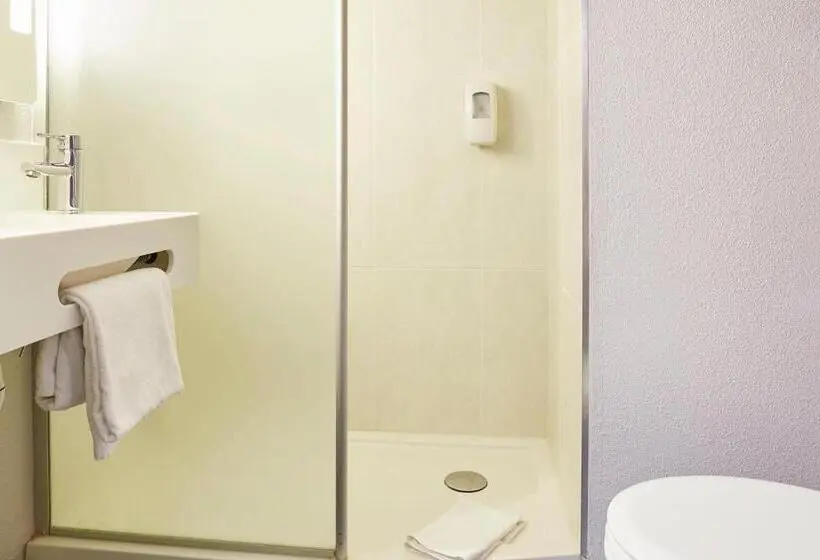 スタンダード4人部屋, B&b Hotel Lille Roubaix Campus Gare