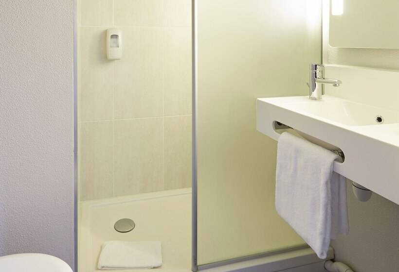 标准三人间, B&b Hotel Lille Roubaix Campus Gare