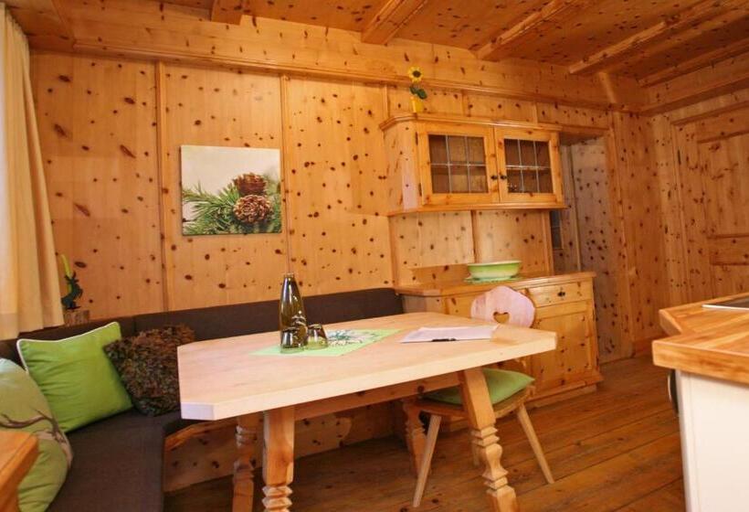 דירת חדר, Beim Nuihausa