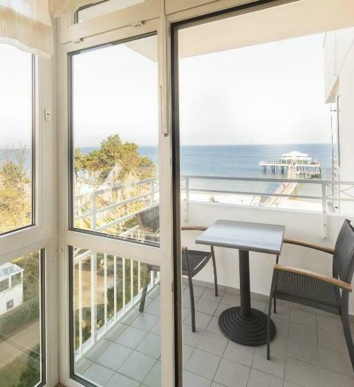 جناح مطلّ علي البحر, Bellevue