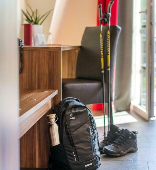 Номер Superior, Cochemer Jung