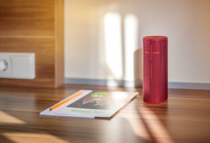 Номер Superior, Cochemer Jung