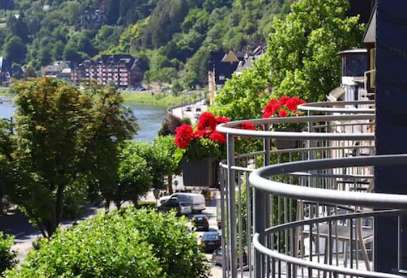 Номер Superior, Cochemer Jung