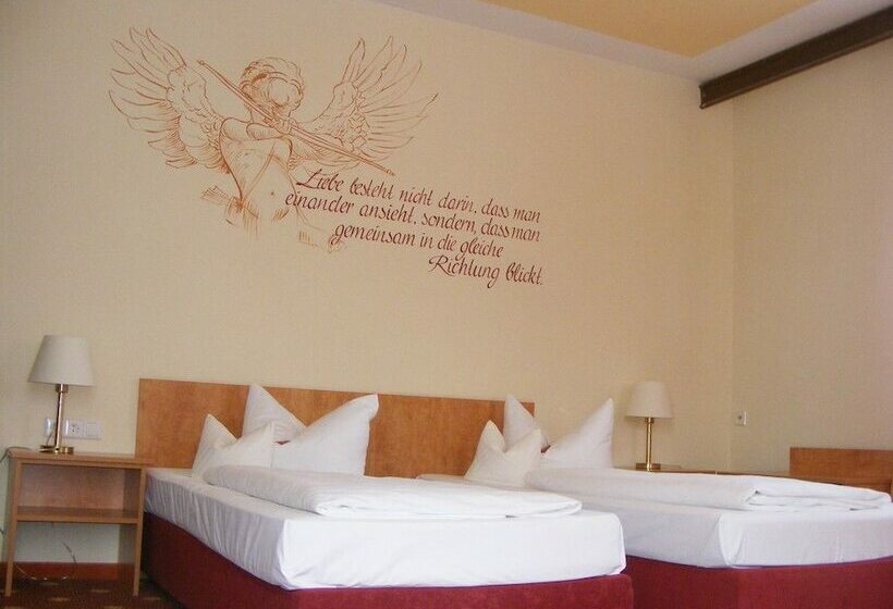 Standard-huone, Gaum