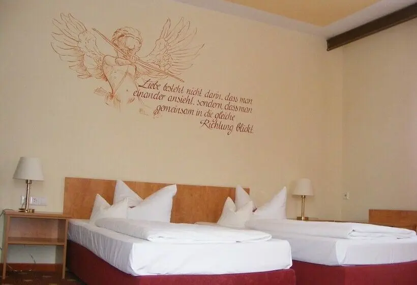 Standard-huone, Gaum