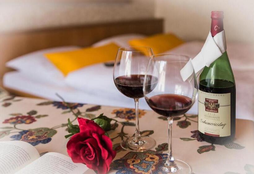 Номер Стандарт Вид на Сад, Gasthof Rodachtal Mit Gästehaus Katharina