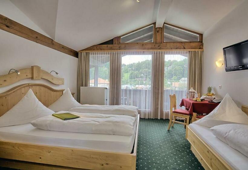 スタンダードトリプルルーム, Gruenberger