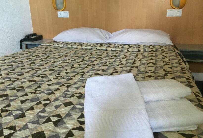 标准间, Hôtel Noctuel Blois Sud